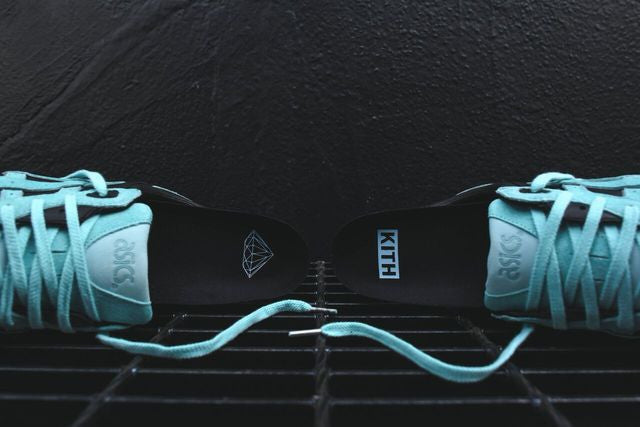 ASICS GEL SAGA X KITH X DIAMOND "BLACK TIFFANY" H50EK 9048 - thesneakerspy