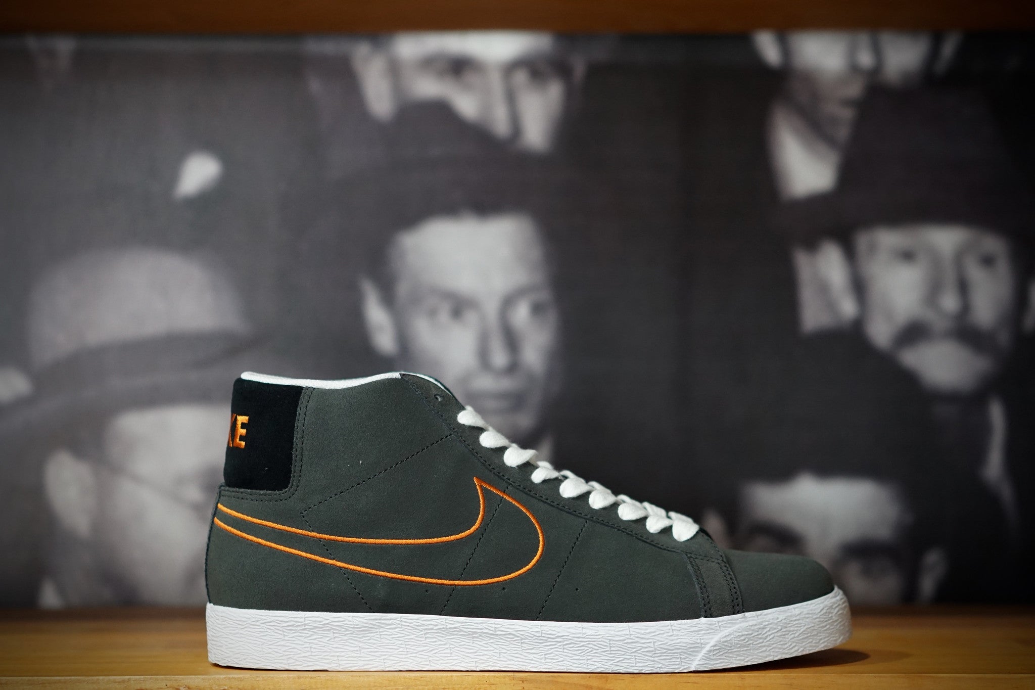 NIKE SB BLAZER "CERAMIC/DARK CHARCOAL" 310801-081 - thesneakerspy