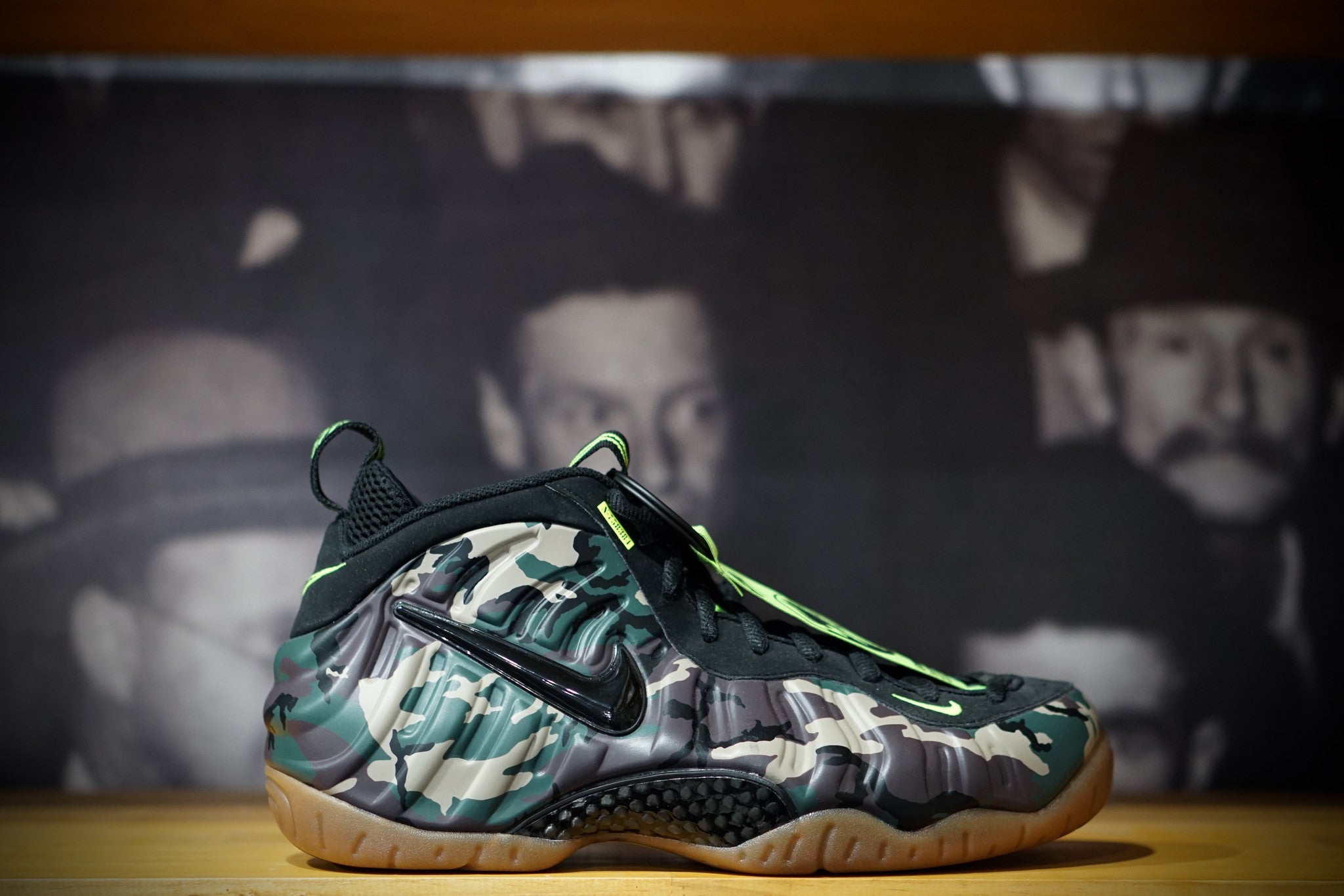 NIKE FOAMPOSITE "FOREST GREEN "ARMY CAMO" - thesneakerspy