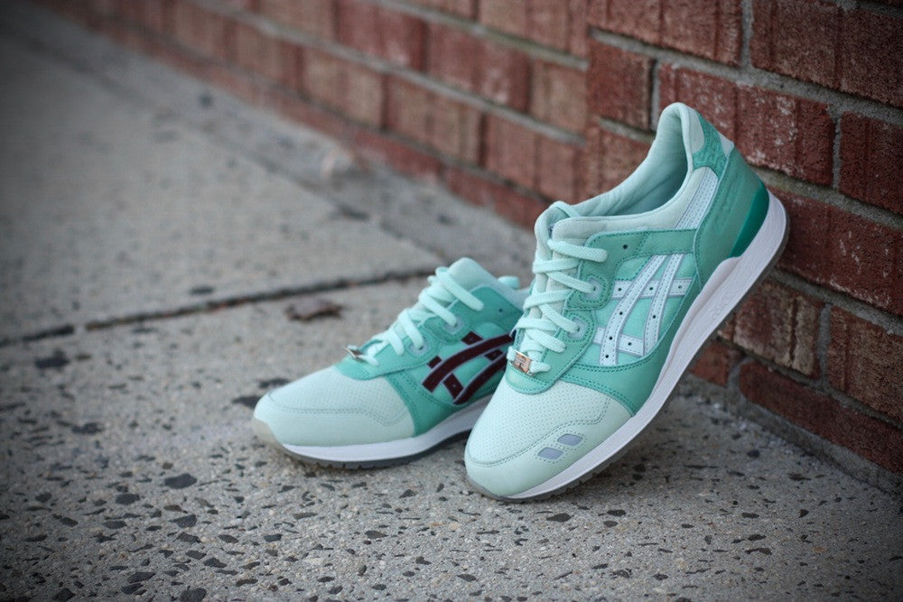 ASICS GEL LYTE X HAL "SILVER SCREEN" 25TH - thesneakerspy