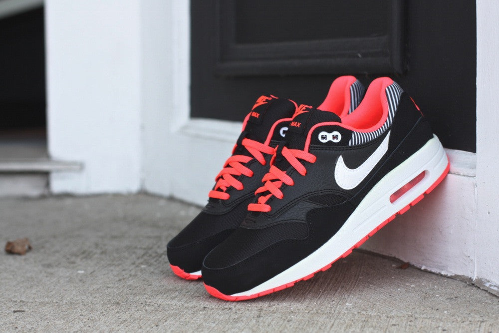 NIKE AIR MAX 1 GS "HYPER PUNCH" 653653 002 - thesneakerspy