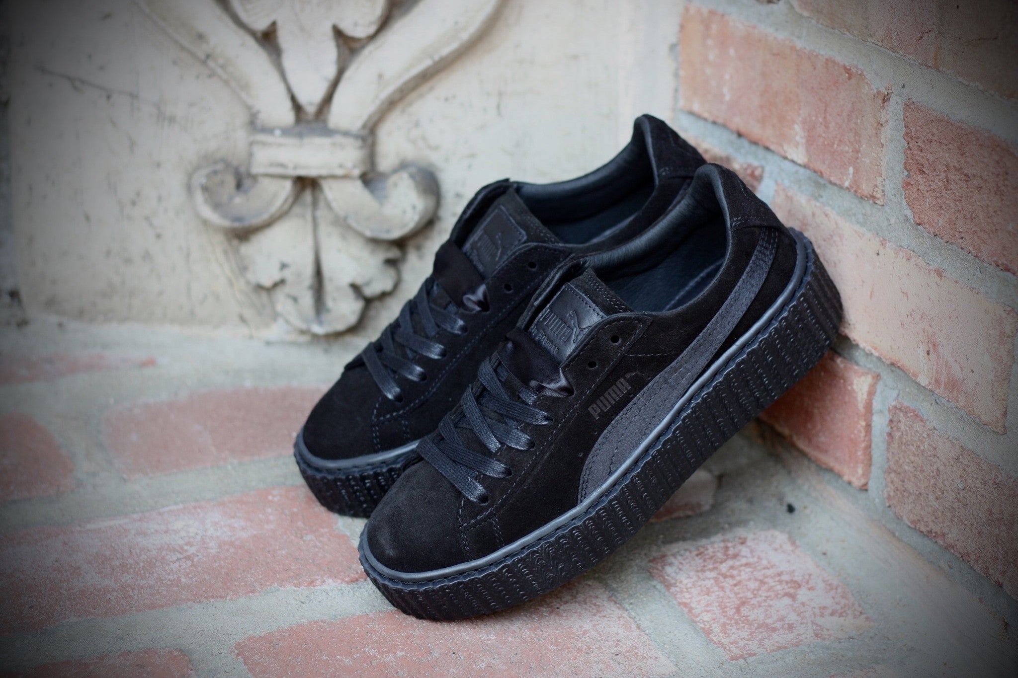 PUMA X RIHANNA SUEDE CREEPER "BLACK" - thesneakerspy