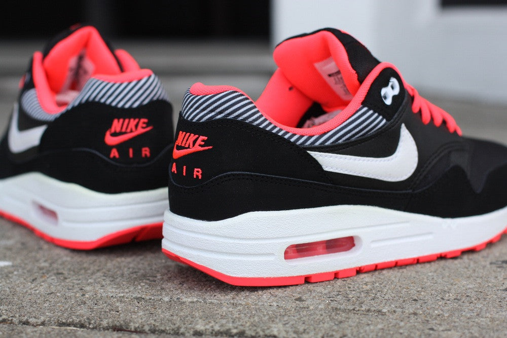 NIKE AIR MAX 1 GS "HYPER PUNCH" 653653 002 - thesneakerspy