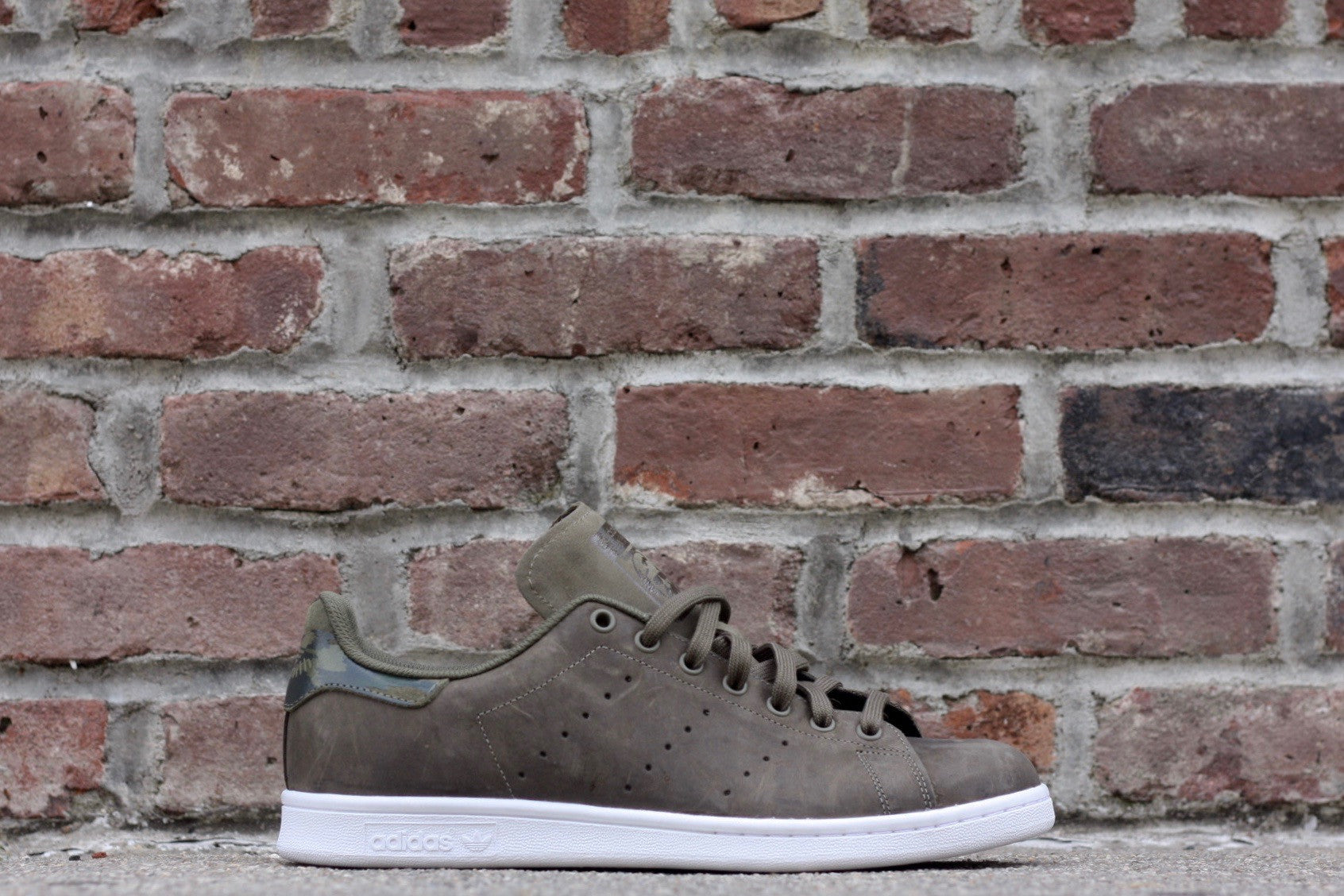 ADIDAS STAN SMITH WAXED OLIVE CAMO S75544 - thesneakerspy