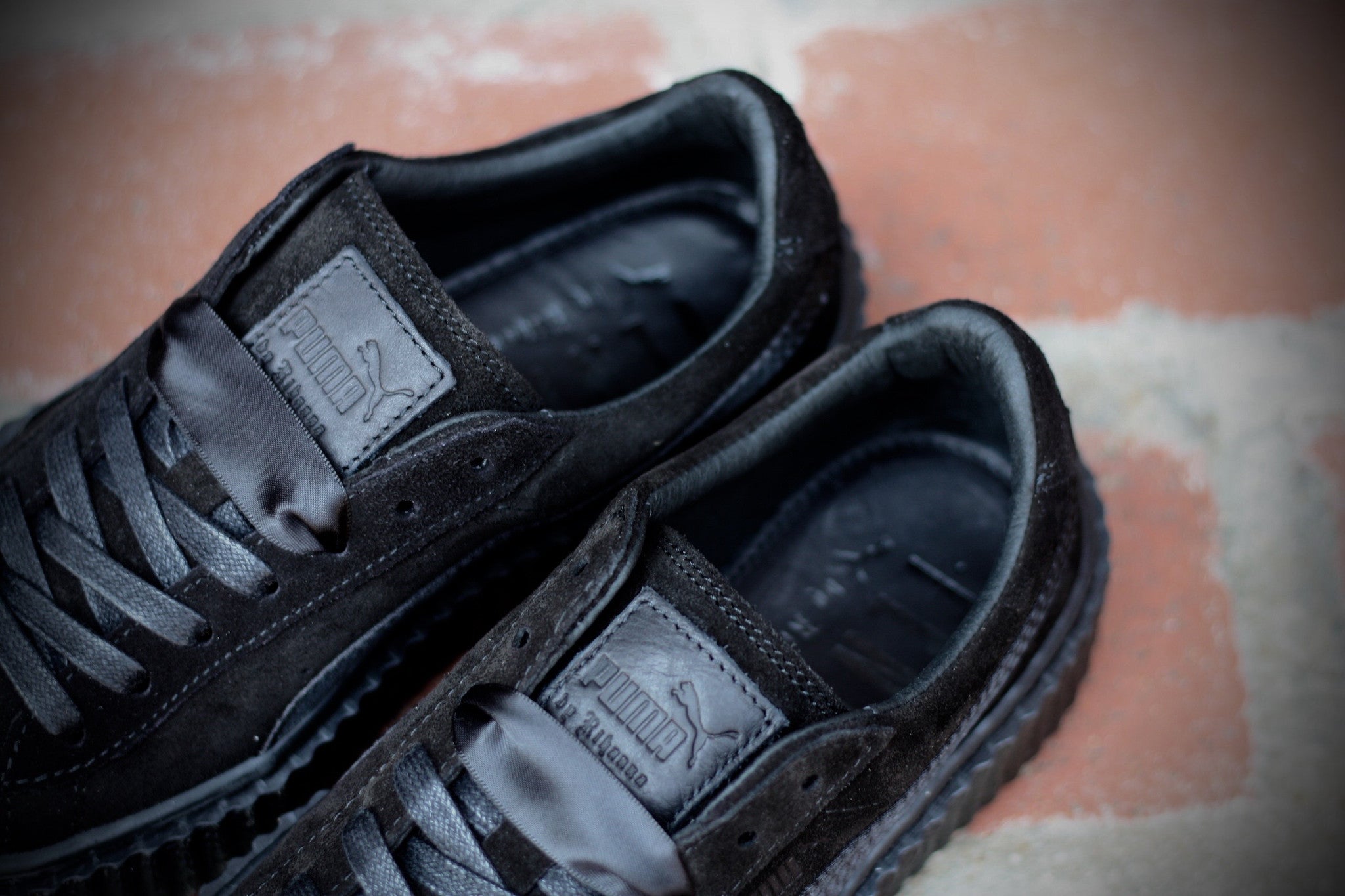 PUMA X RIHANNA SUEDE CREEPER "BLACK" - thesneakerspy