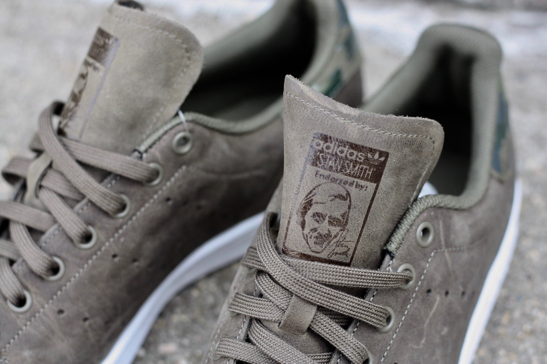 ADIDAS STAN SMITH WAXED OLIVE CAMO S75544 - thesneakerspy