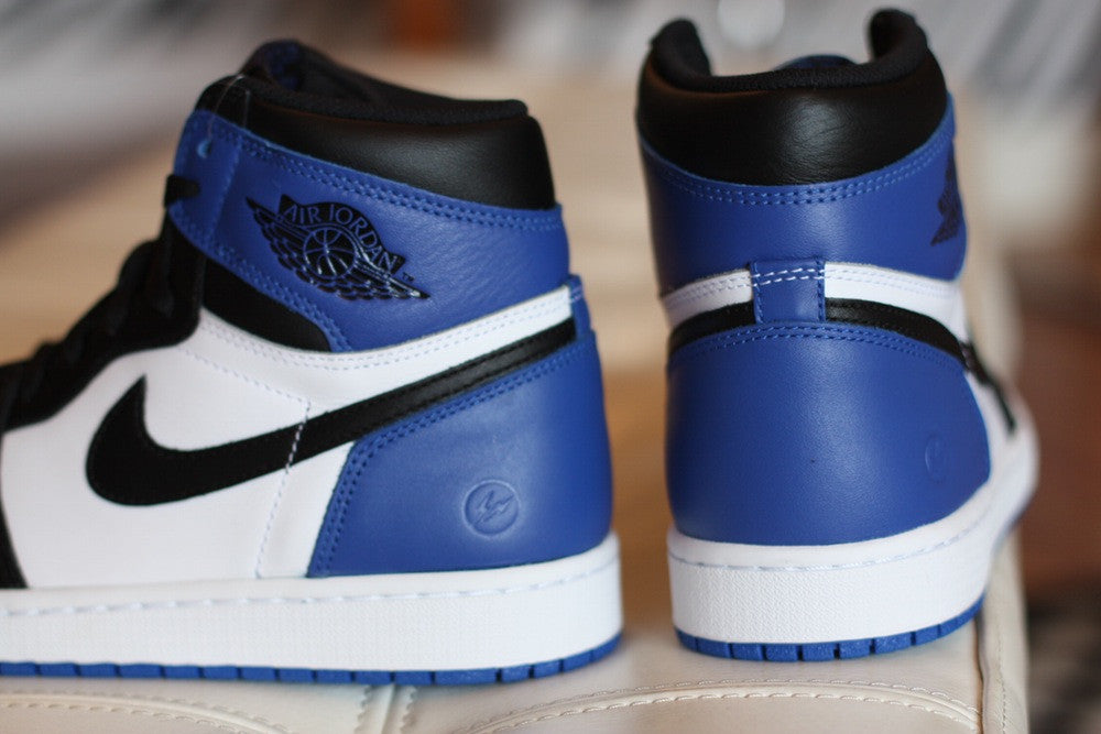 AIR JORDAN RETRO 1 "FRAGMENT" 716371 040 - thesneakerspy