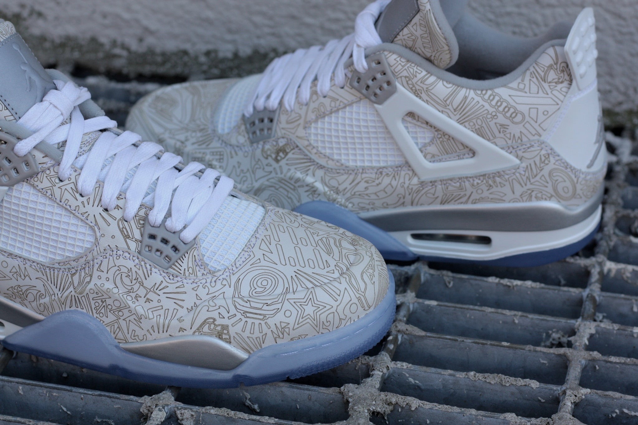 AIR JORDAN RETRO 4 "LASER" 705333-105 - thesneakerspy