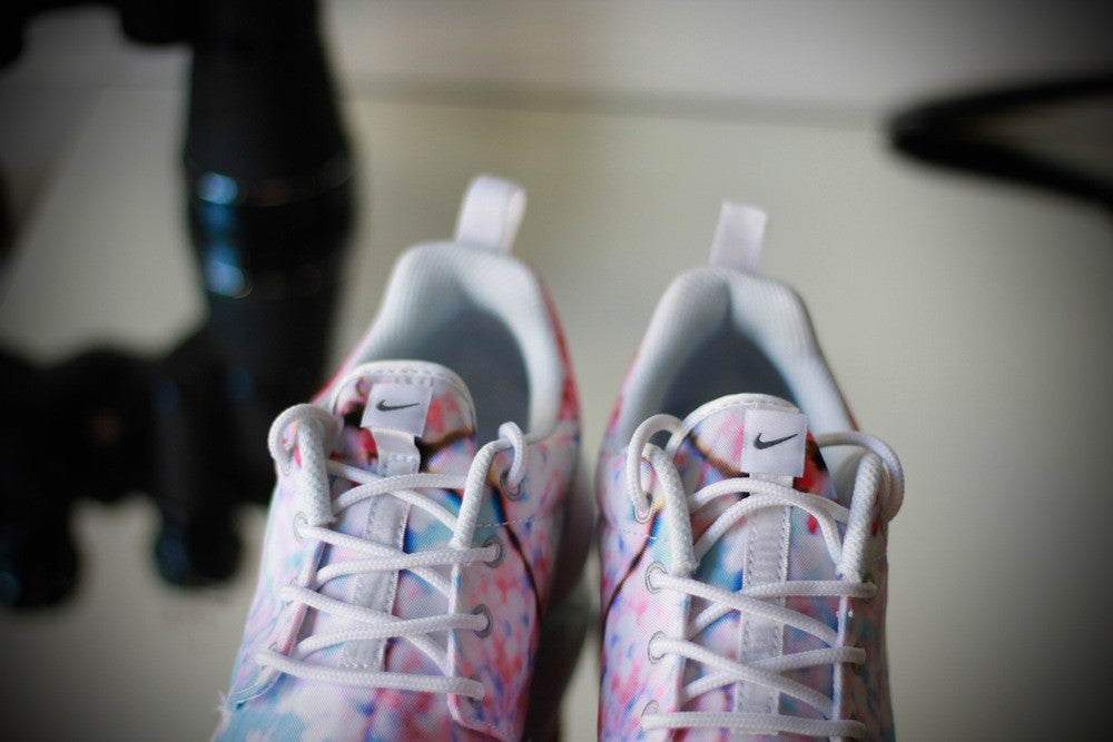 NIKE ROSHERUN QS "CHERRY BLOSSOM" 819960-100 - thesneakerspy