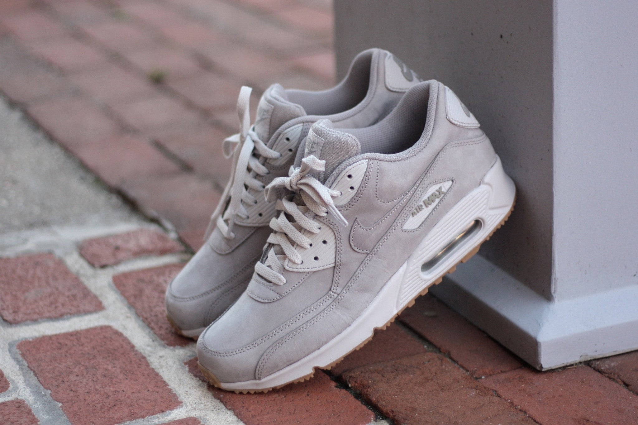 NIKE AIR MAX 90 WINTER PREMIUM GUM 683282-005 - thesneakerspy