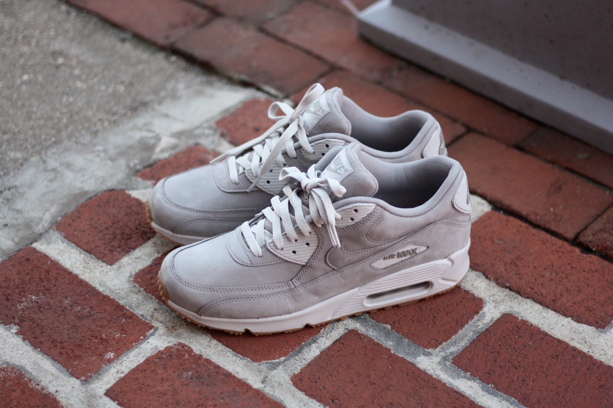 NIKE AIR MAX 90 WINTER PREMIUM GUM 683282-005 - thesneakerspy