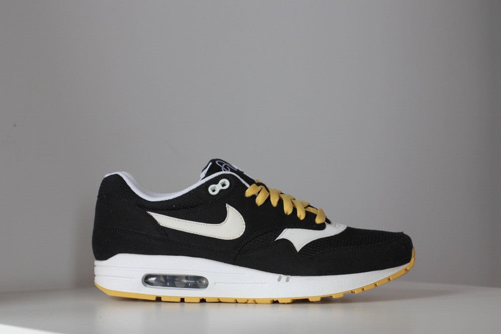 NIKE AIR MAX 1 "OMEGA PACK" SOLAR FLARE 308866 005 - thesneakerspy