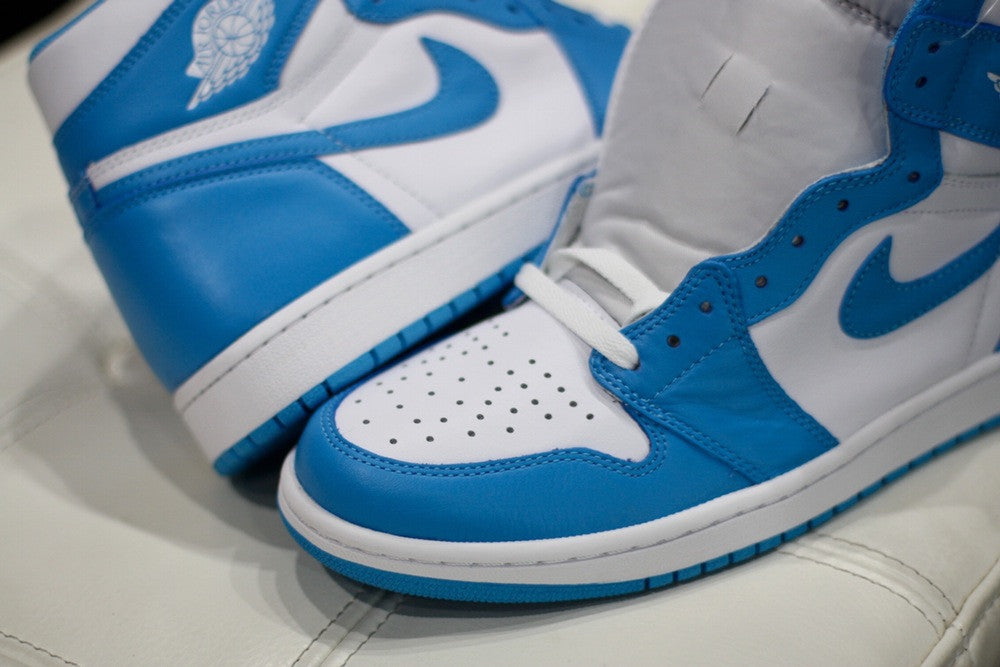 AIR JORDAN RETRO 1 HI OG "UNC" 555088 117 - thesneakerspy