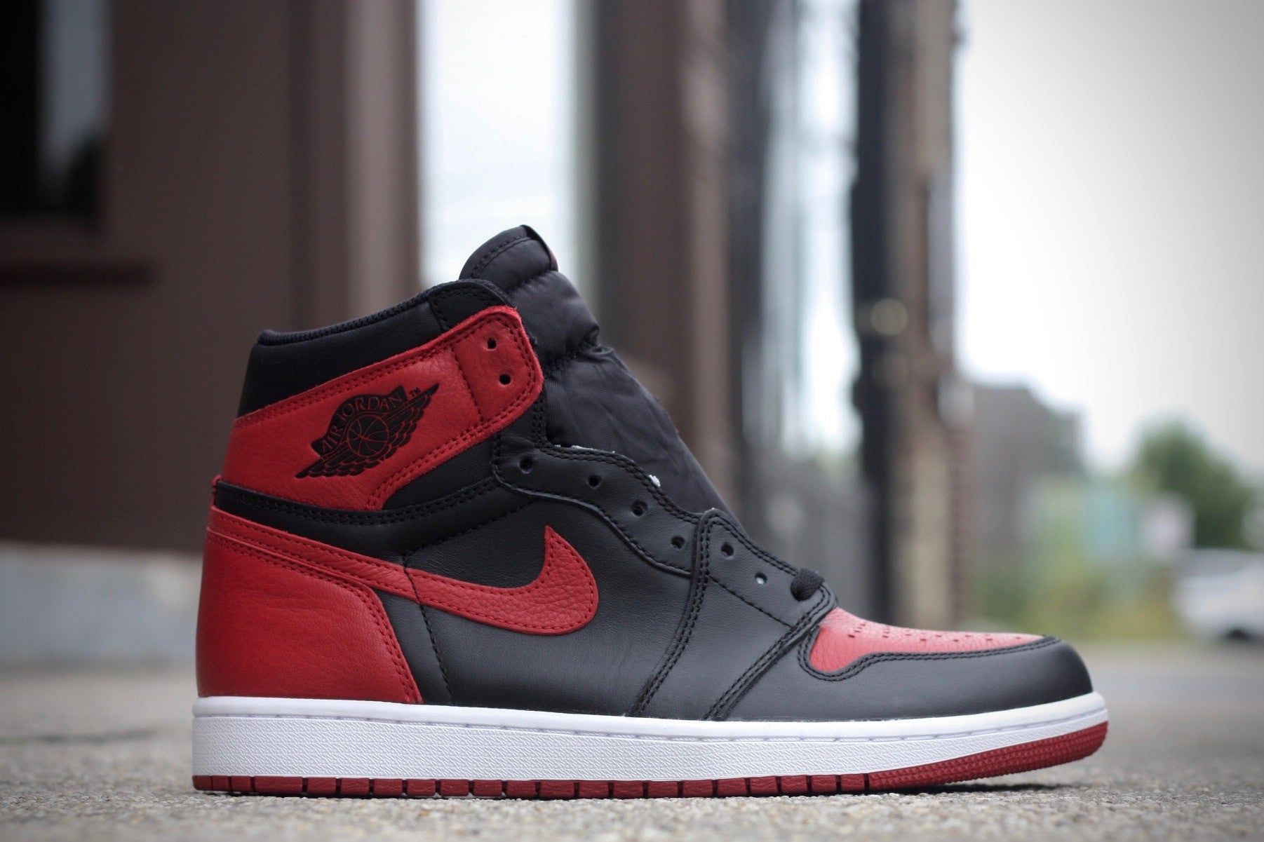 AIR JORDAN RETRO 1 HI OG "BRED" 2016 - thesneakerspy