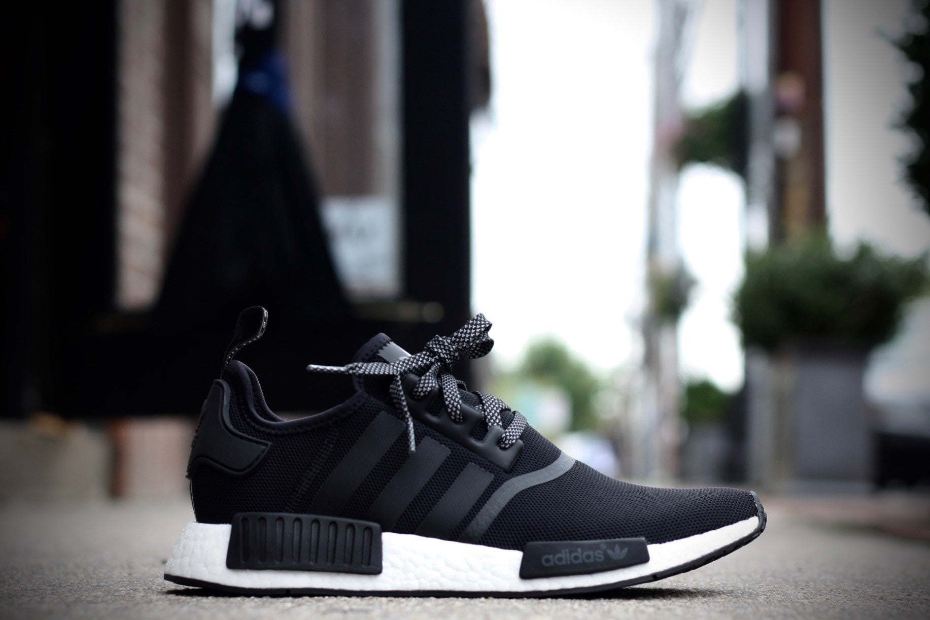 ADIDAS NMD R1 CORE BLACK / WHITE 3M REFLECTIVE - thesneakerspy