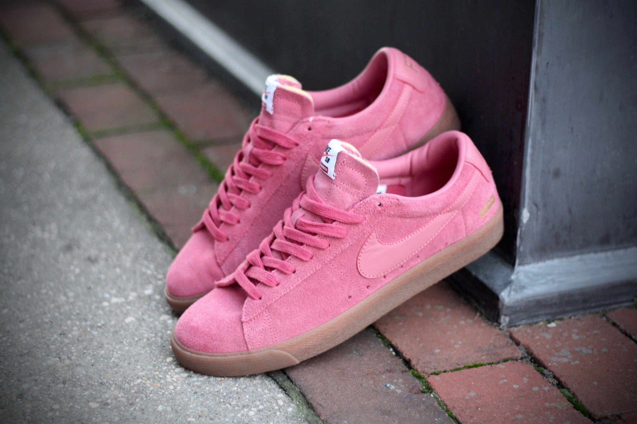 NIKE SB BLAZER SUPREME PINK 716890-669 - thesneakerspy