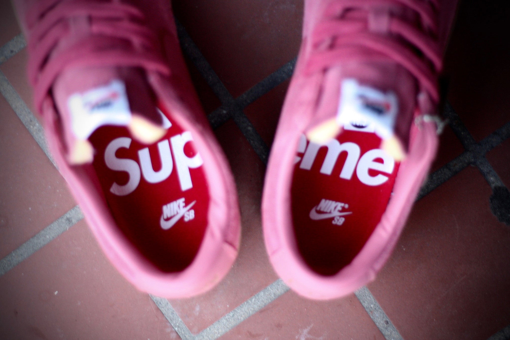 NIKE SB BLAZER SUPREME PINK 716890-669 - thesneakerspy