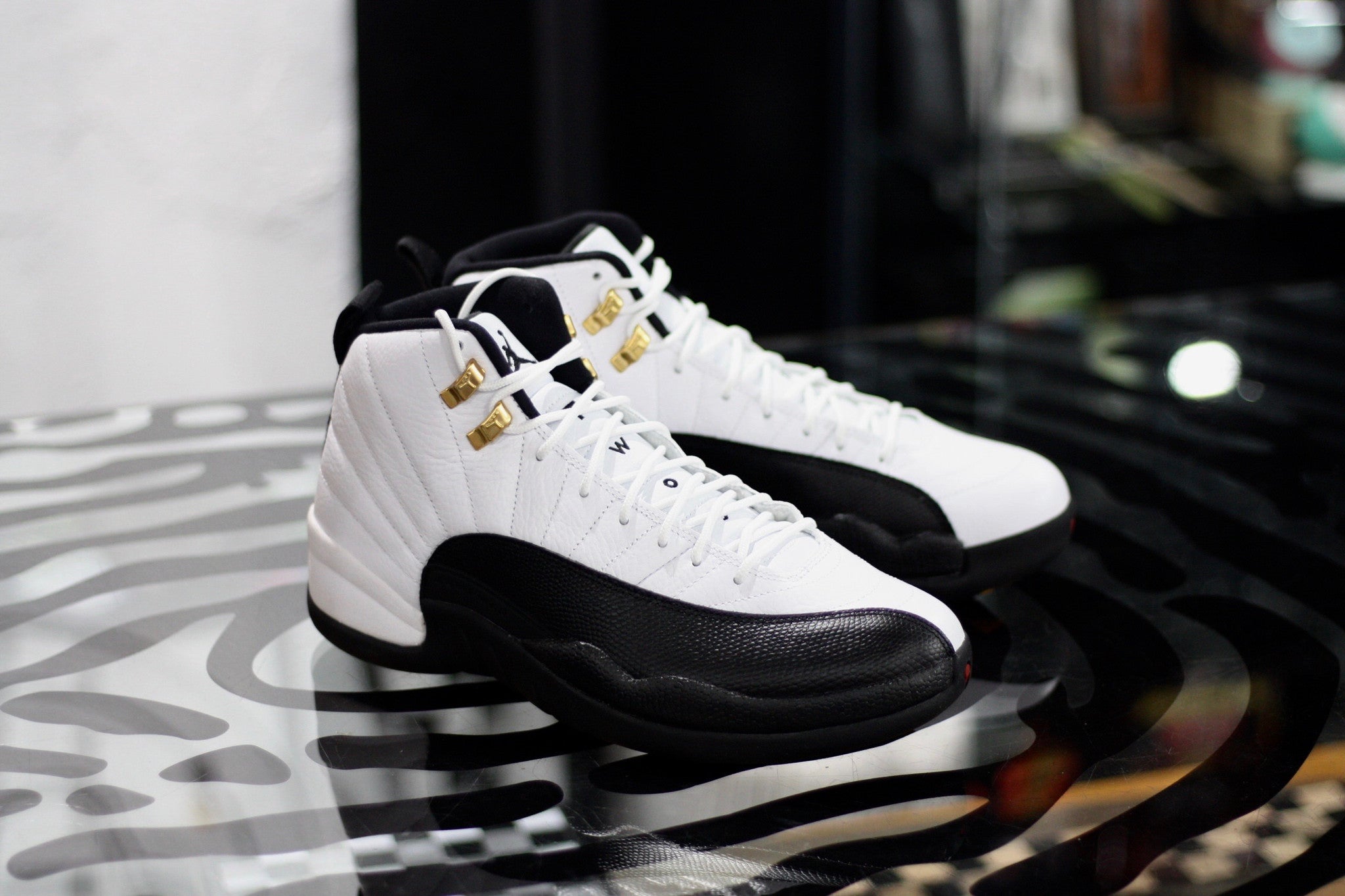 AIR JORDAN RETRO 12 "TAXI" 130690 125 2013 - thesneakerspy