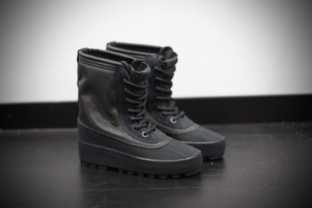 ADIDAS YEEZY 950 WMNS SEASON 1 "PIRATE" - thesneakerspy