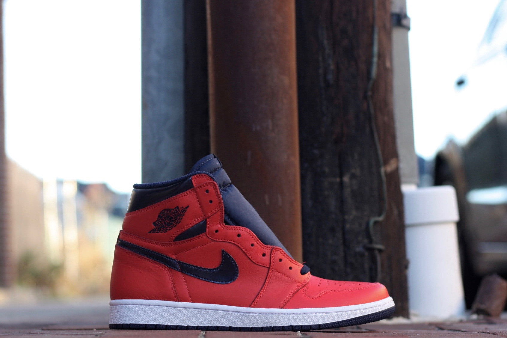 AIR JORDAN RETRO 1 HIGH OG "DAVID LETTERMAN" 555088-606 - thesneakerspy