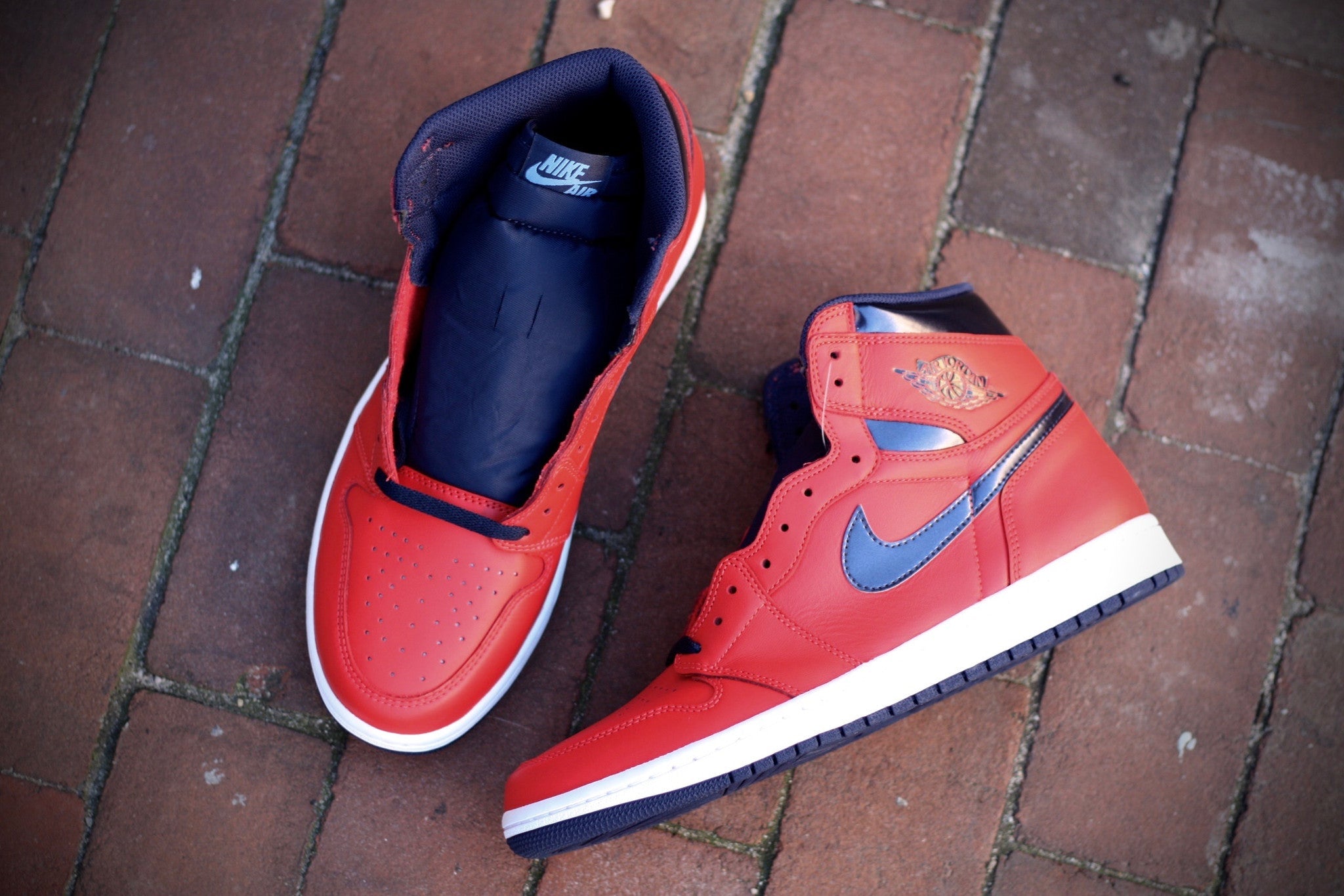 AIR JORDAN RETRO 1 HIGH OG "DAVID LETTERMAN" 555088-606 - thesneakerspy