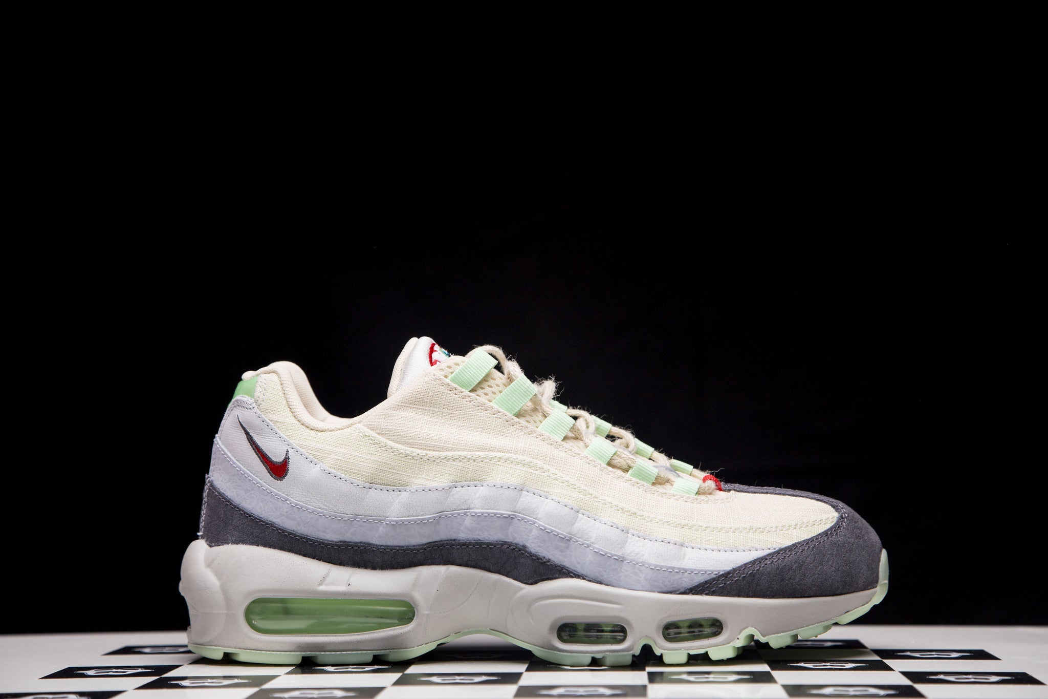 NIKE AIR MAX 95 HW QS "HALLOWEEN" 717599 100 - thesneakerspy