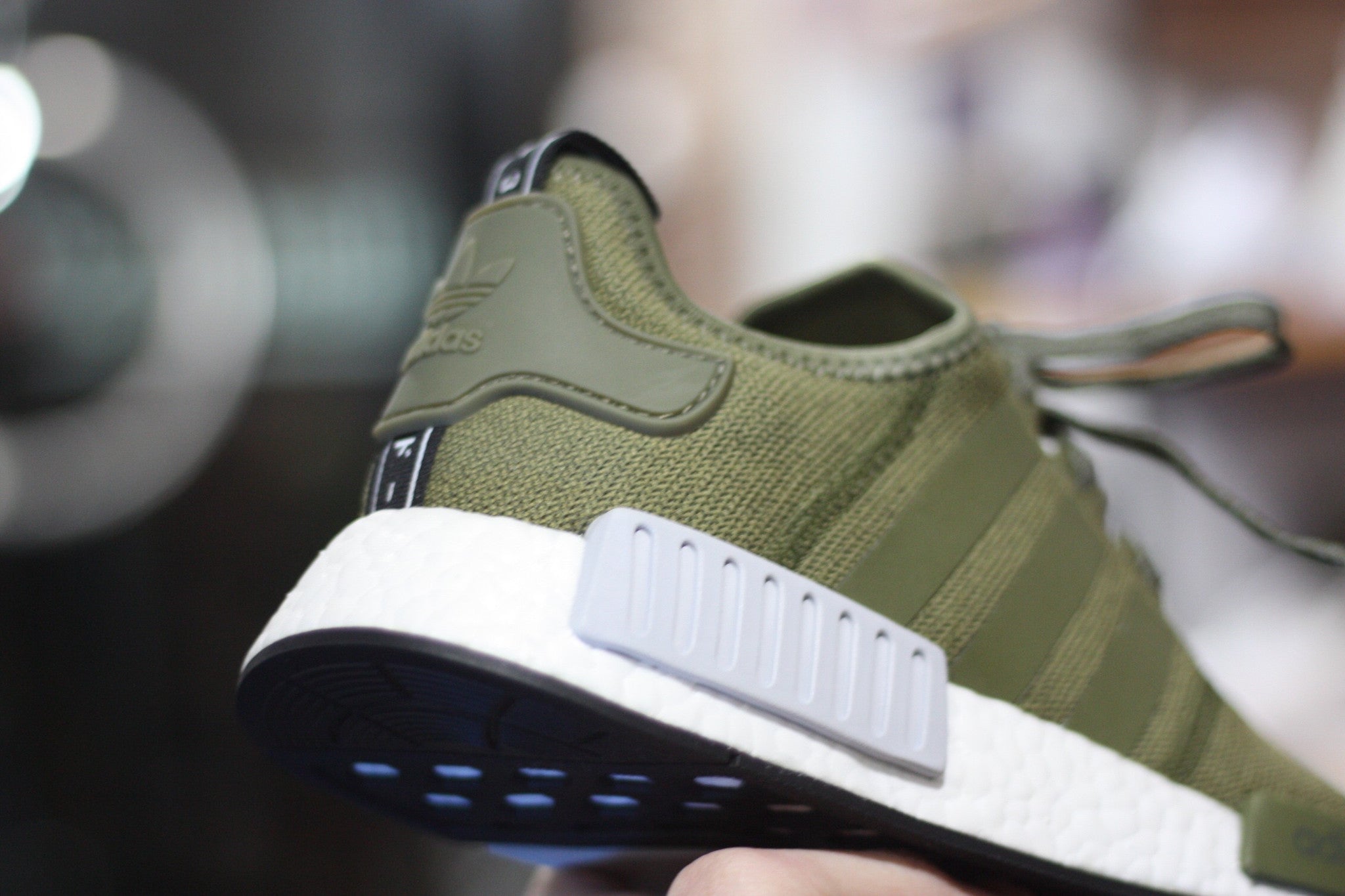 ADIDAS NMD R_1 "OLIVE GREEN" 3M BB2790 - thesneakerspy