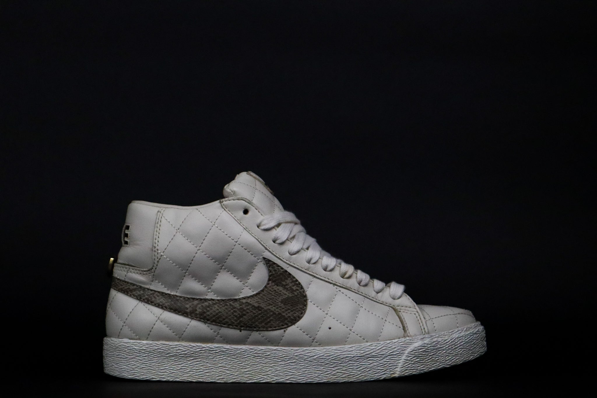 NIKE SB BLAZER PREMIUM "SUPREME" WHITE SNAKESKIN