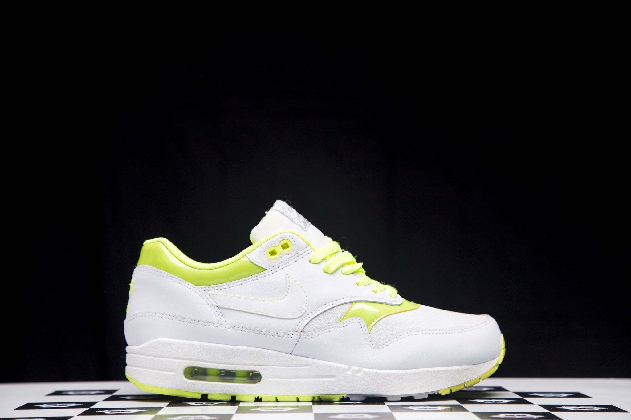 NIKE AIR MAX 1 "VOLT" 308866 114 - thesneakerspy