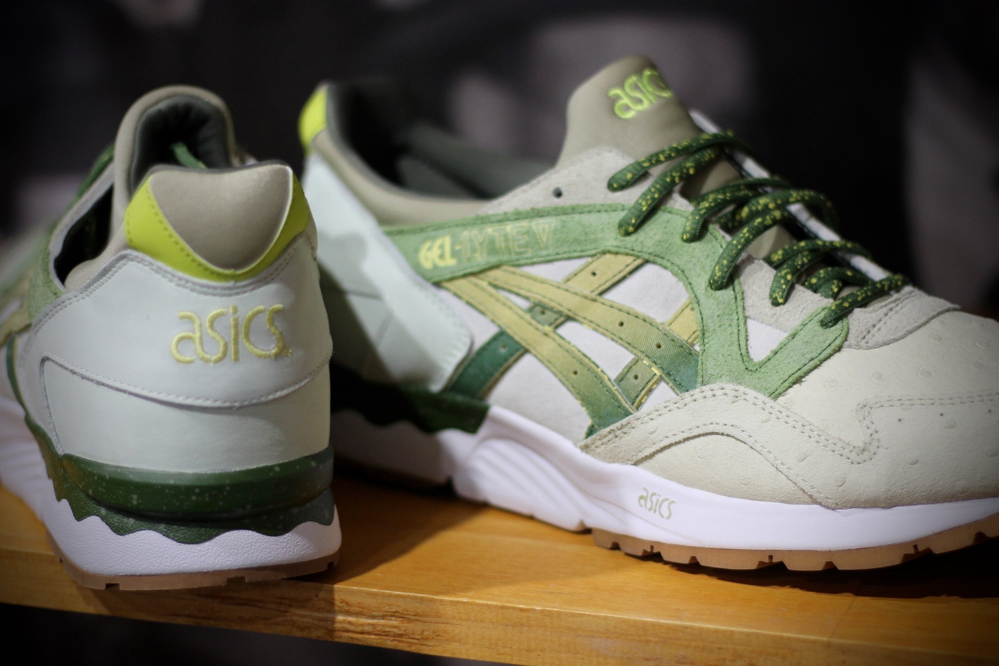 ASICS GEL LYTE V X FEATURE LAS VEGAS "PRICKLY PEAR" - thesneakerspy