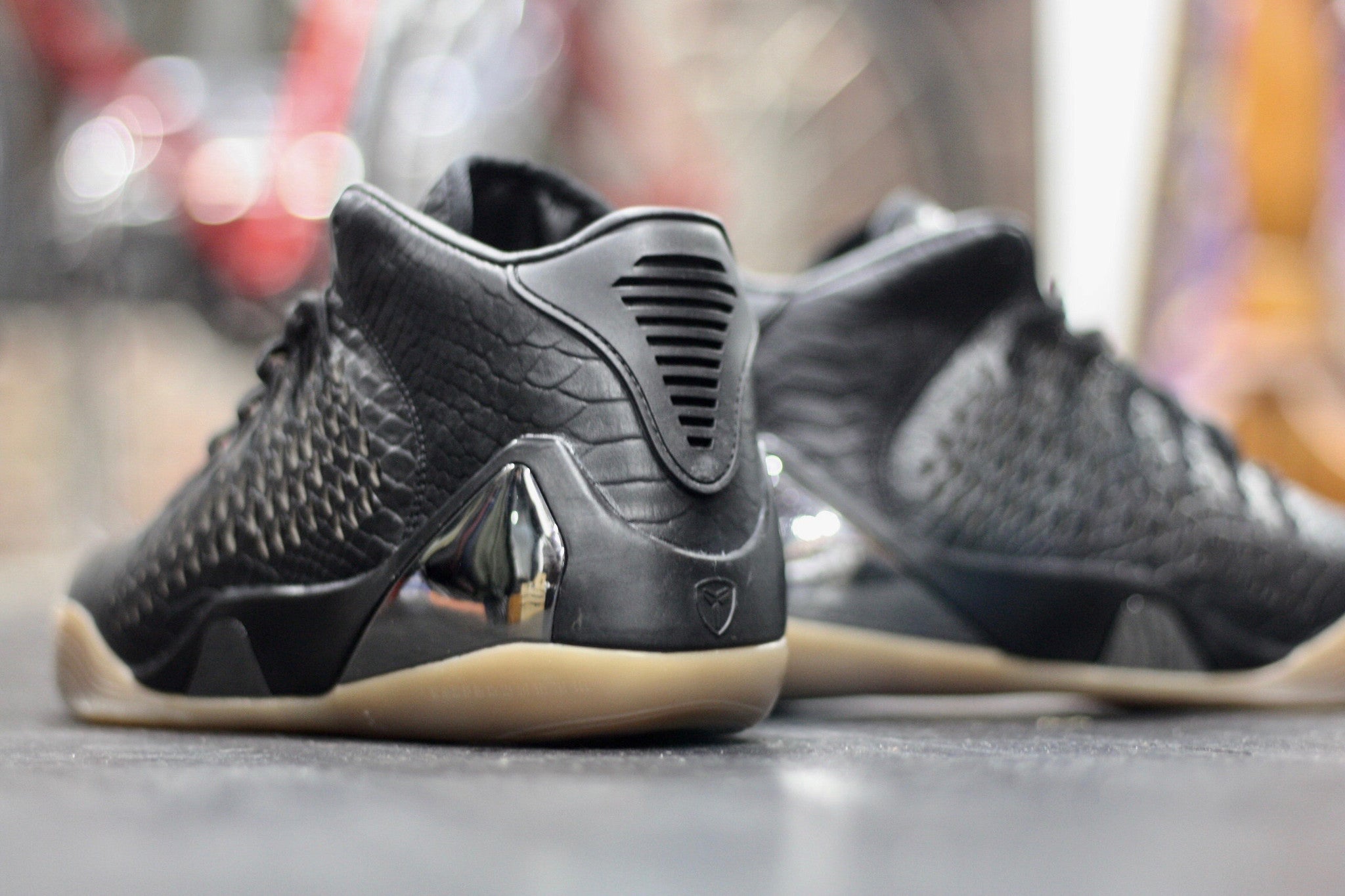 NIKE KOBE IX MID EXT QS "BLACK GUM" 704286-001