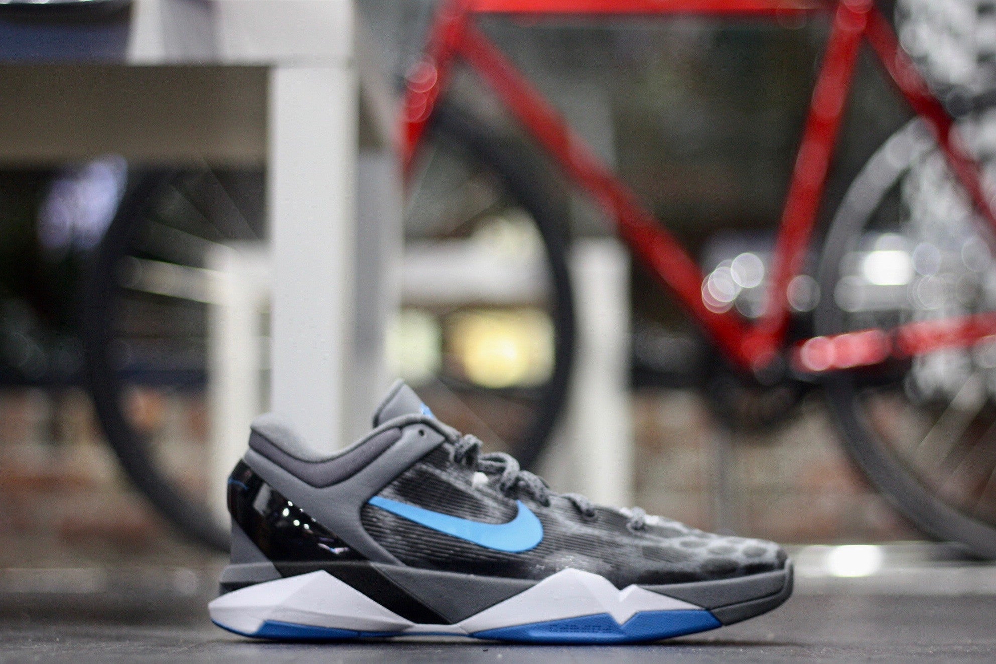 NIKE KOBE VII SYSTEM "SNOW LEGEND" 488371-006