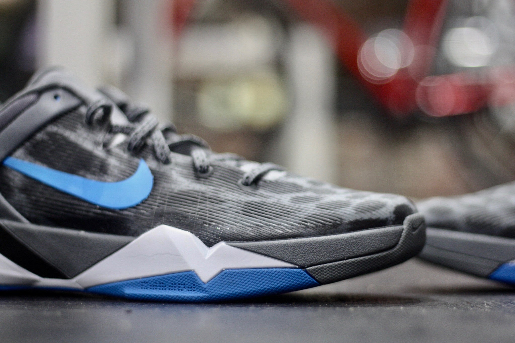 NIKE KOBE VII SYSTEM "SNOW LEGEND" 488371-006