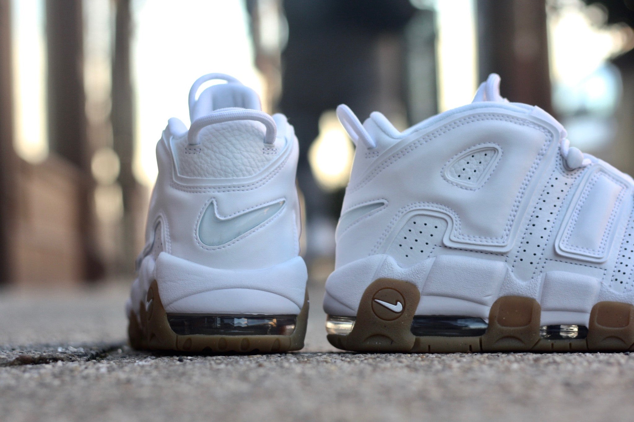 NIKE AIR MORE UPTEMPO WHITE/ GUM 414962-103