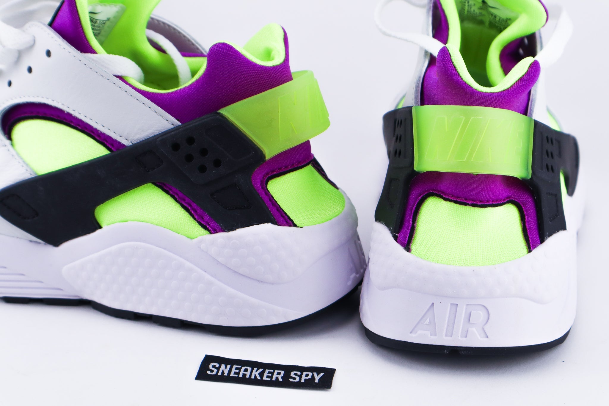 NIKE AIR HUARACHE "NEON" DD1068 104