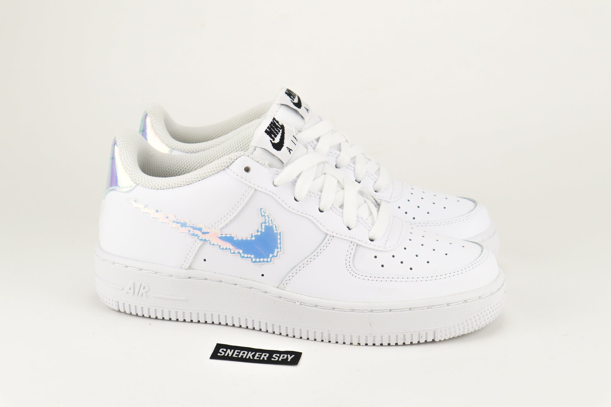 NIKE AIR FORCE LV8 "DIGITAL SWOOSH PIXEL" GS (GRADE SCHOOL) CW1577 100