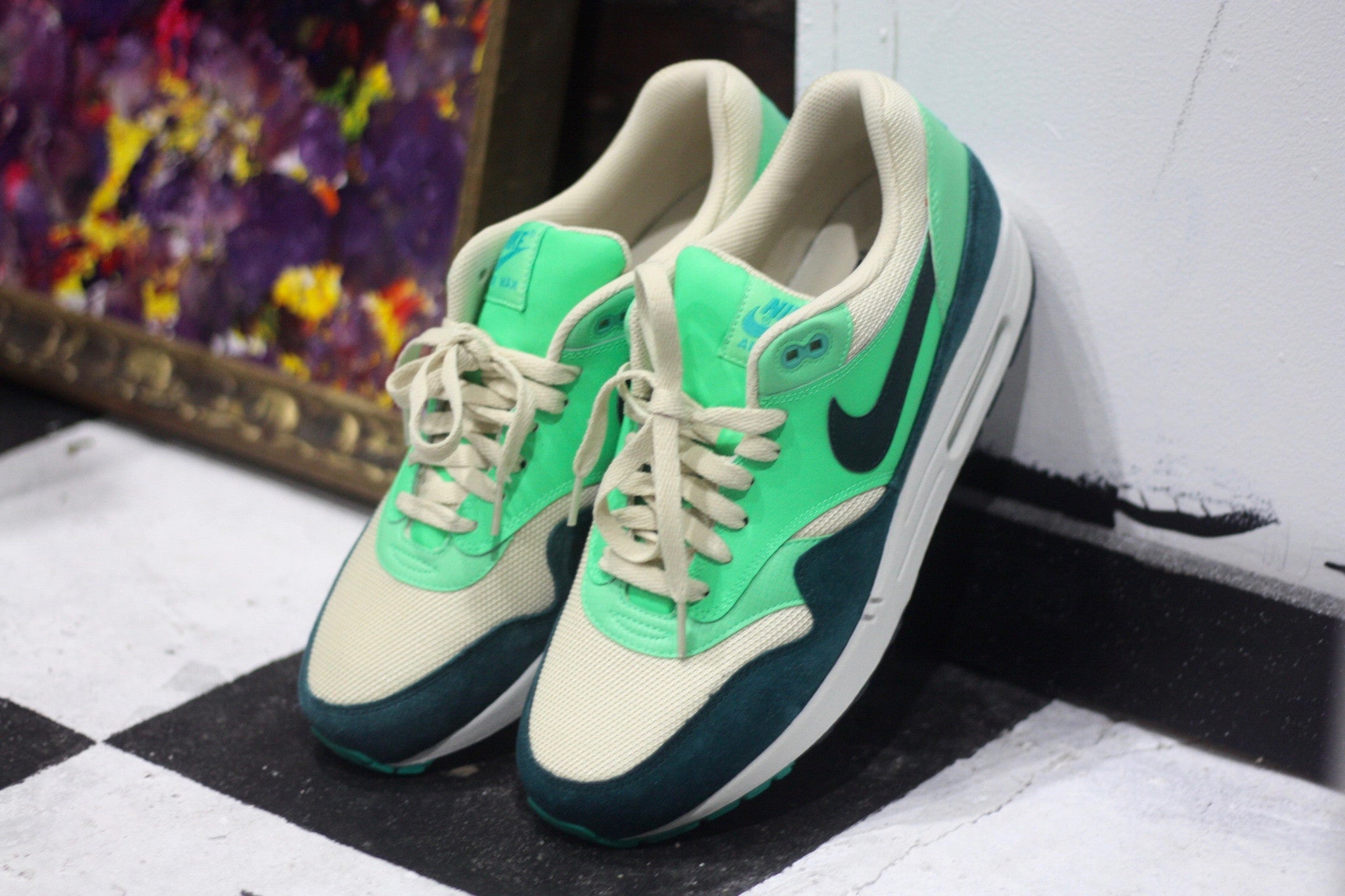 NIKE AIR MAX 90 ESSENTIAL "DARK ATOMIC GREEN" 537383-230