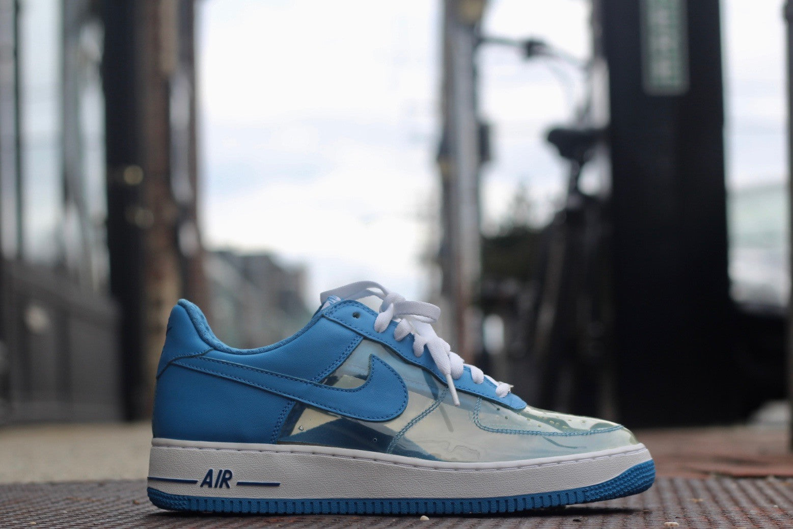 NIKE AIR FORCE 1 PREMIUM "INVISIBLE" 313641 941