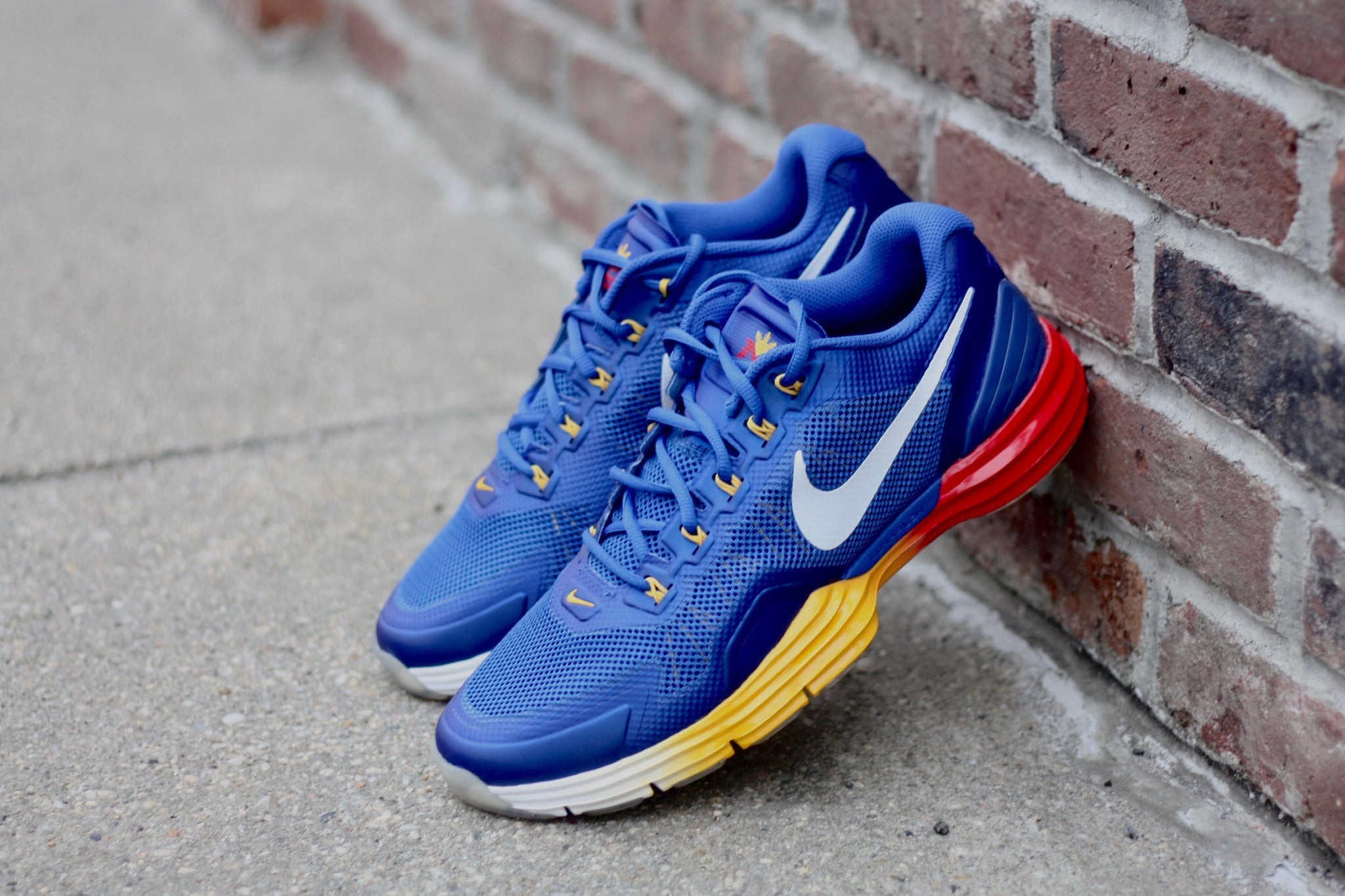 NIKE LUNAR TR1 X MANNY PACQUIAO "ROYAL SUNSET" 540942-401