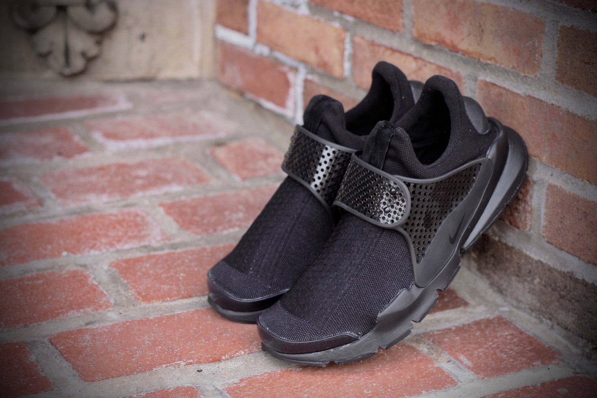 NIKE SOCK DART "TRIPLE BLACK" 819686-001