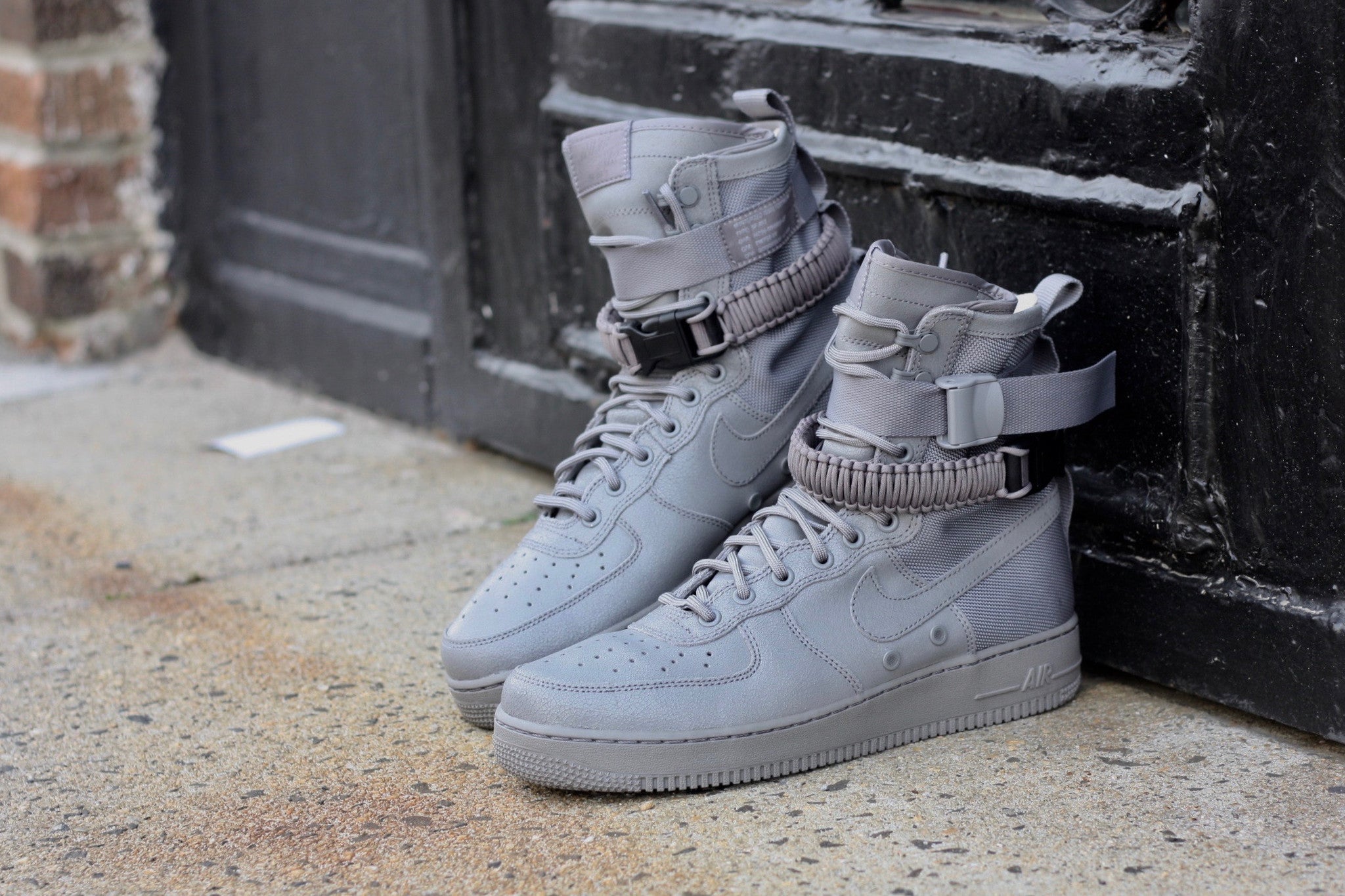 NIKE AIR FORCE 1 SPECIAL FORCES SF QS "DUST GREY" 903270-001