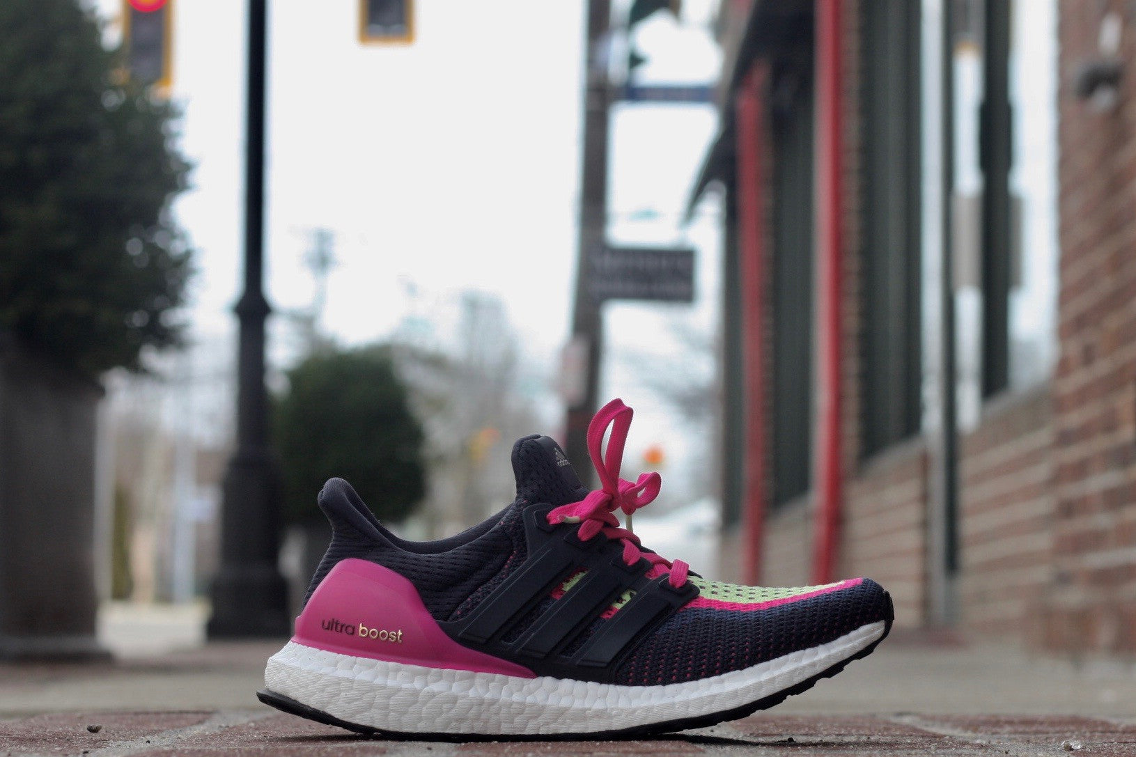 ADIDAS ULTRA BOOST "PINK & NAVY" AF5143 - thesneakerspy