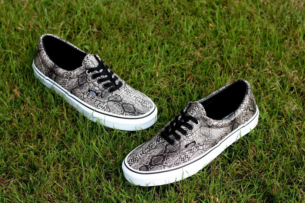 VANS ERA LOW SNAKESKIN GRAY/BLACK VN-0WC3CDUI - thesneakerspy