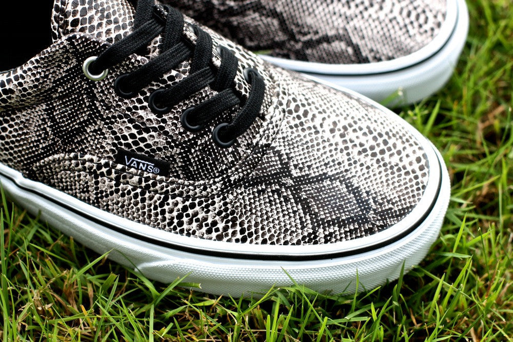 VANS ERA LOW SNAKESKIN GRAY/BLACK VN-0WC3CDUI - thesneakerspy