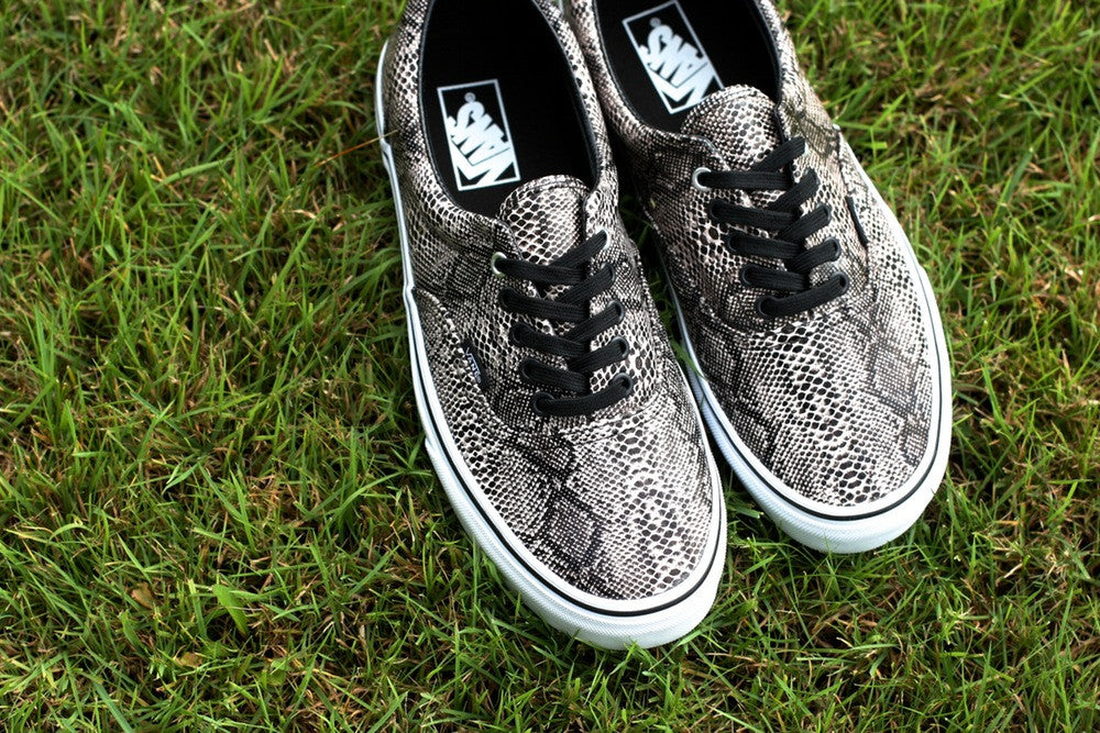 VANS ERA LOW SNAKESKIN GRAY/BLACK VN-0WC3CDUI - thesneakerspy