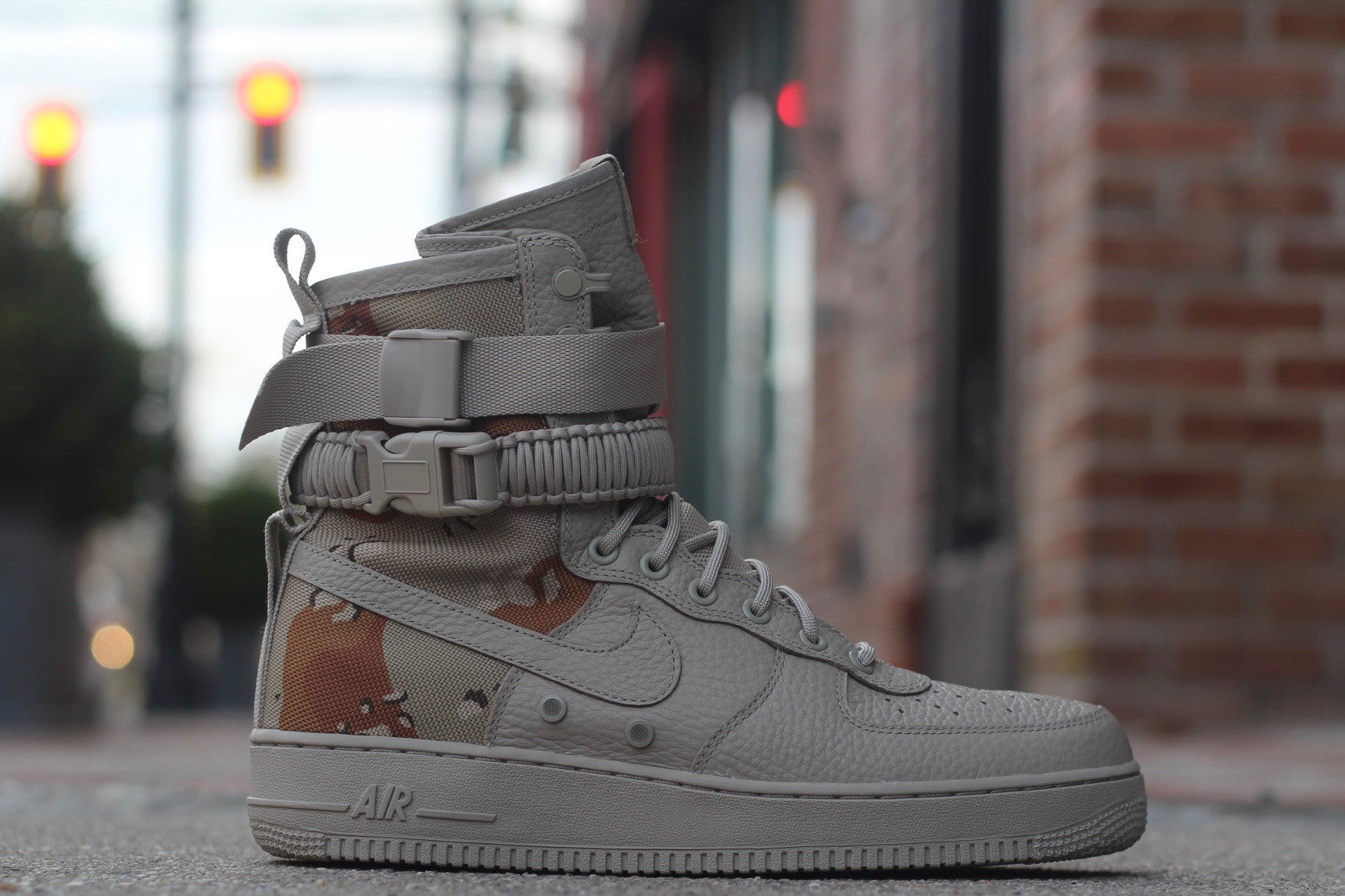 NIKE AIR FORCE 1 SPECIAL FORCES "CAMO"  864024-202