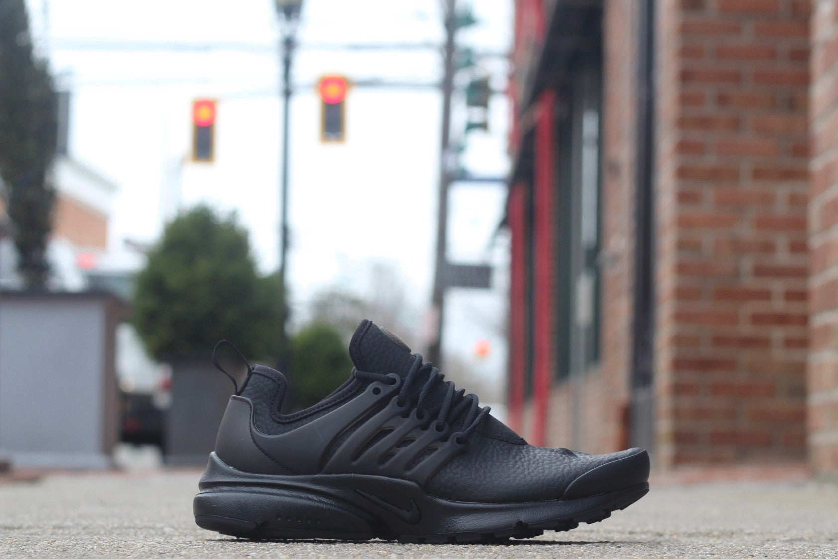 NIKE WOMENS AIR PRESTO PRM "BLACK LEATHER" 878071 002