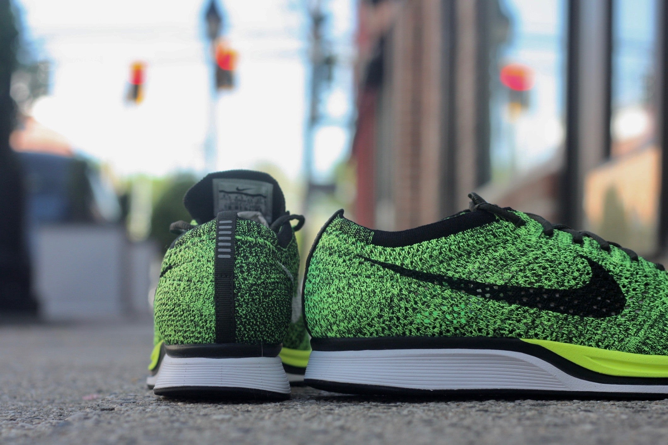 NIKE FLYKNIT RACER VOLT / DARK GREEN 526628-731