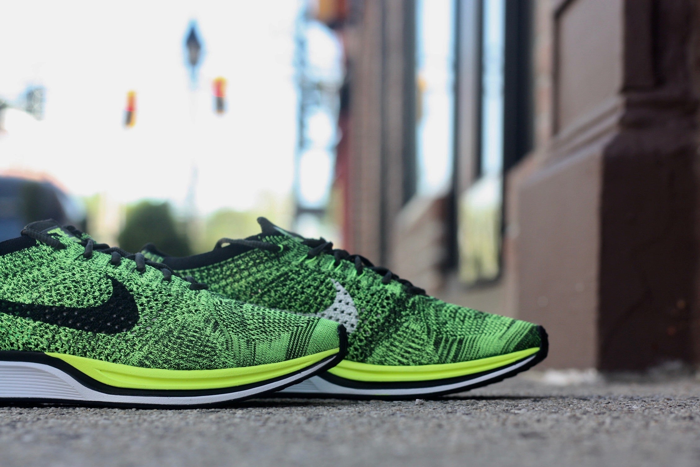 NIKE FLYKNIT RACER VOLT / DARK GREEN 526628-731