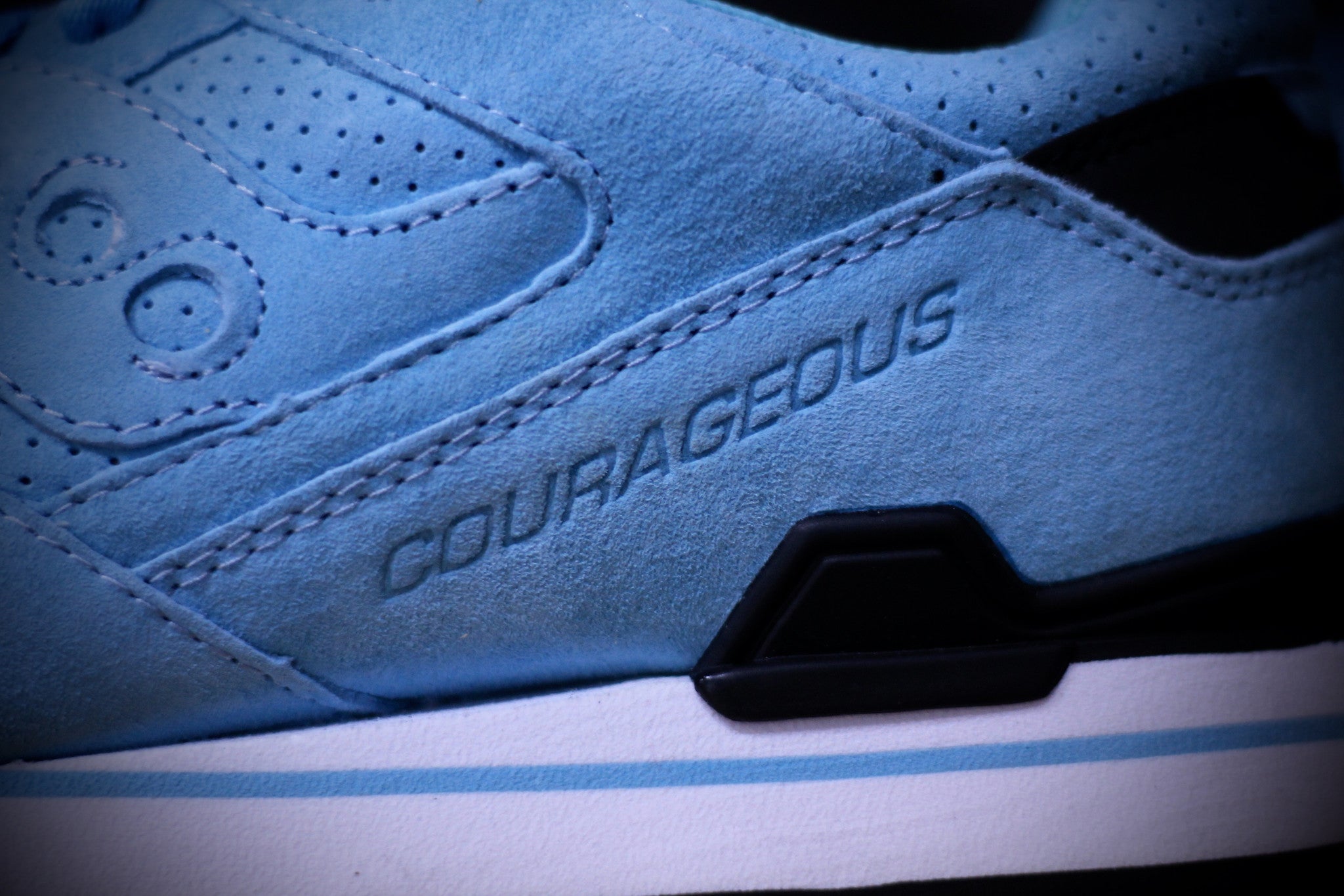 SAUCON COURAGEOUS X SNEAKER POLITICS "CANNON" - thesneakerspy